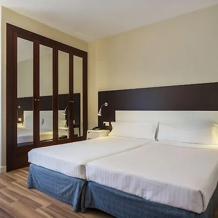 Arenas Atiram 4* Barcelona