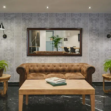 Arenas Atiram 4* Barcelona