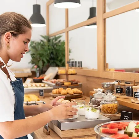 Arenas Atiram Барселона