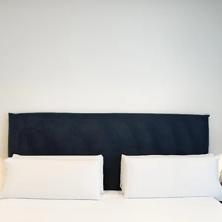 Отель Arenas Atiram Барселона