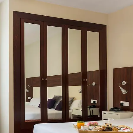Arenas Atiram Otel 4*