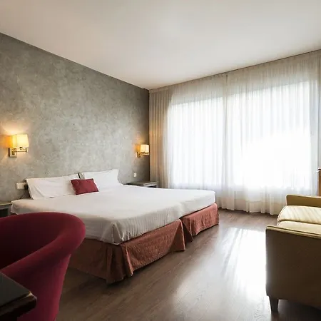 Arenas Atiram 4* Barselona
